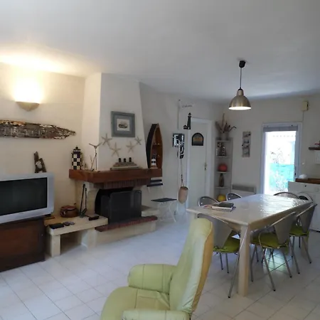 Maison Proche - 6 Personnes - Fr-1-194-440 Hébergement de vacances *