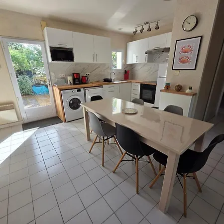 Maison Proche - 6 Personnes - Fr-1-194-440 Holiday home *