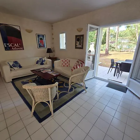 Holiday home Maison Proche - 6 Personnes - Fr-1-194-440 *