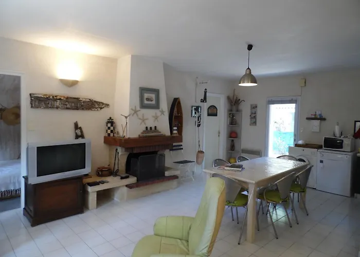 Maison Proche - 6 Personnes - Fr-1-194-440 Hébergement de vacances *